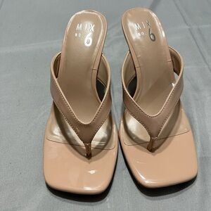 Mix No. 6 Gaile Sandal Women's Nude Beige Patent Square Toe Heeled Flip Flop